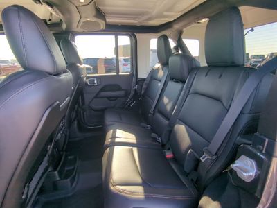 2026 Jeep Wrangler - Photo 15