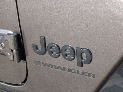 2026 Jeep Wrangler - Photo 13