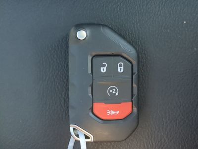 2026 Jeep Wrangler - Photo 35