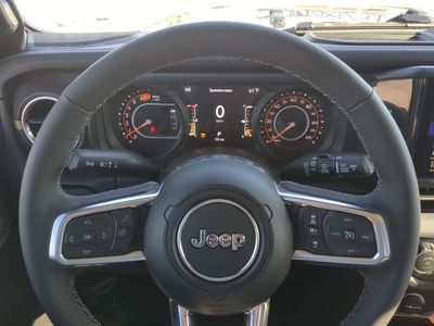 2026 Jeep Wrangler - Photo 31