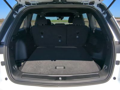 2026 Jeep Grand Cherokee - Photo 14