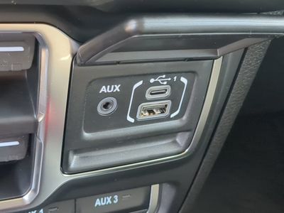 2026 Jeep Wrangler - Photo 23