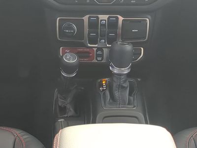 2026 Jeep Wrangler - Photo 19