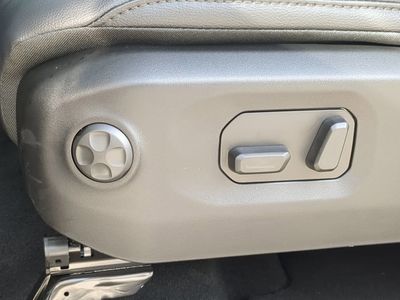 2026 Jeep Wrangler — photo 22 view