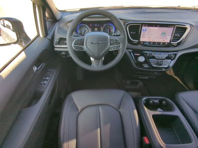 2026 Chrysler Voyager - Photo 19