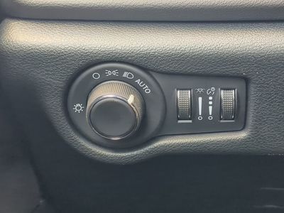 2026 Chrysler Voyager - Photo 27