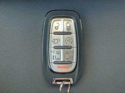 2026 Chrysler Voyager - Photo 35