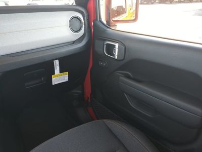 2026 Jeep Wrangler - Photo 18