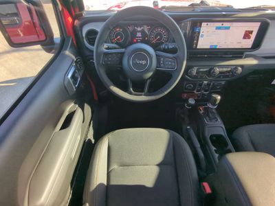2026 Jeep Wrangler - Photo 17