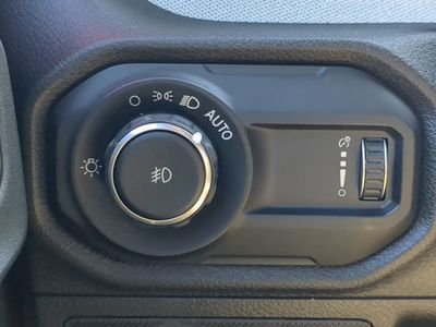 2026 Jeep Wrangler - Photo 23