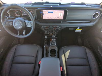 2026 Jeep Gladiator — photo 16 view