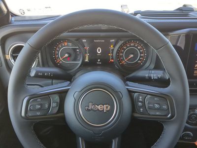 2026 Jeep Gladiator — photo 30 view