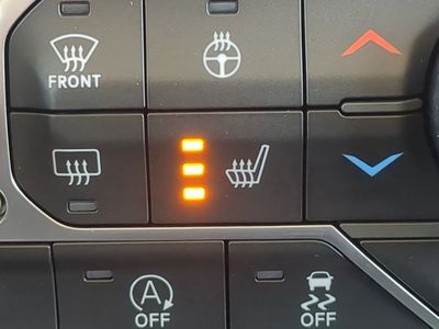 2026 Jeep Gladiator — photo 25 view