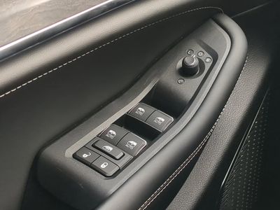 2025 Jeep Grand Cherokee - Photo 31