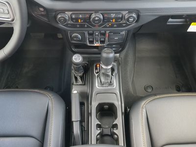 2026 Jeep Gladiator - Photo 20