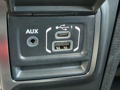 2026 Jeep Gladiator - Photo 24