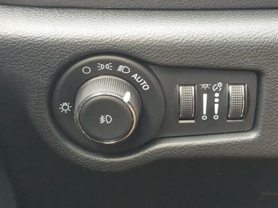 2026 Chrysler Pacifica — photo 28 view