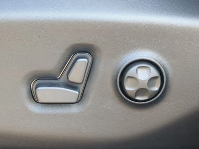 2026 Chrysler Pacifica — photo 24 view