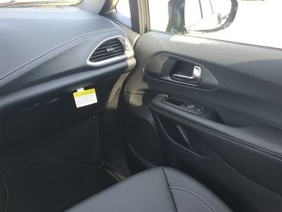 2026 Chrysler Pacifica — photo 21 view