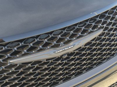 2026 Chrysler Pacifica — photo 13 view