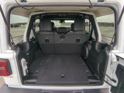 2026 Jeep Wrangler - Photo 14