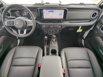 2026 Jeep Wrangler - Photo 17