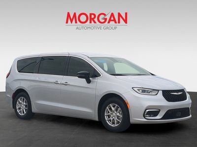 2026 Chrysler Pacifica — side profile view