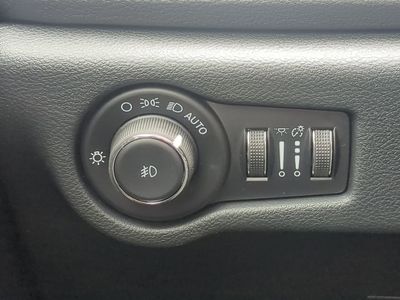 2026 Chrysler Pacifica — photo 28 view