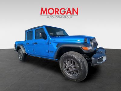 2026 Jeep Gladiator — side profile view