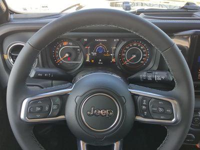 2026 Jeep Wrangler - Photo 32