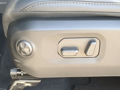 2026 Jeep Wrangler - Photo 22