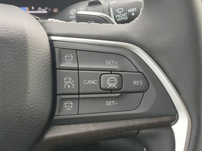 2026 Jeep Grand Cherokee — photo 32 view