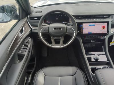 2026 Jeep Grand Cherokee — photo 19 view