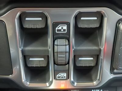 2026 Jeep Wrangler - Photo 26