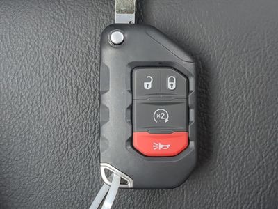 2026 Jeep Wrangler - Photo 32