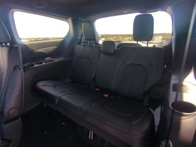 2026 Chrysler Pacifica — photo 16 view