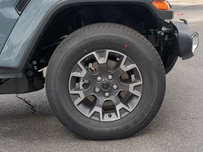 2026 Jeep Gladiator - Photo 11