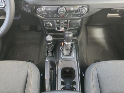 2026 Jeep Wrangler - Photo 20