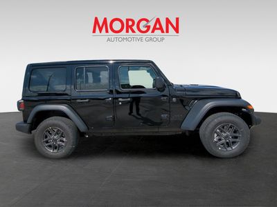 2026 Jeep Wrangler - Photo 4