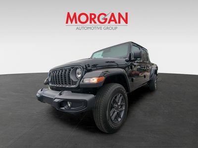 2026 Jeep Gladiator — photo 9 view