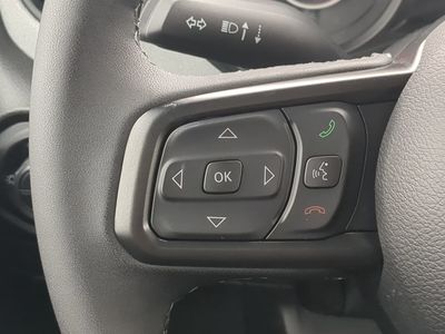2026 Jeep Gladiator — photo 25 view