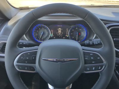 2026 Chrysler Pacifica — photo 32 view