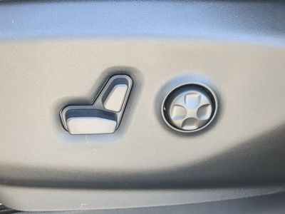 2026 Chrysler Pacifica — photo 24 view
