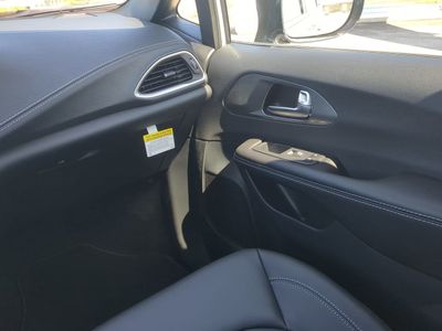 2026 Chrysler Pacifica — photo 21 view