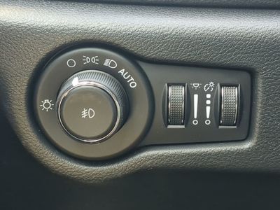 2026 Chrysler Pacifica — photo 28 view