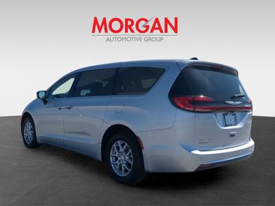 2026 Chrysler Pacifica — photo 7 view