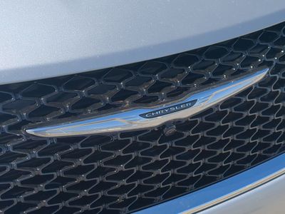 2026 Chrysler Pacifica — photo 13 view
