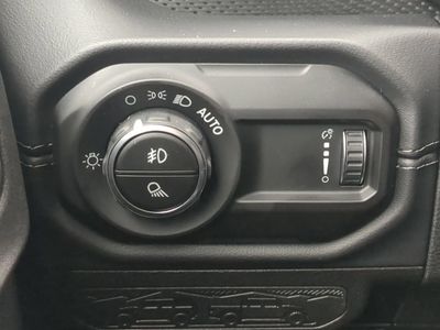 2026 Jeep Gladiator - Photo 27