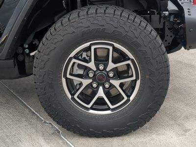 2026 Jeep Gladiator - Photo 11