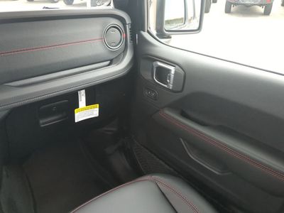 2026 Jeep Gladiator - Photo 19